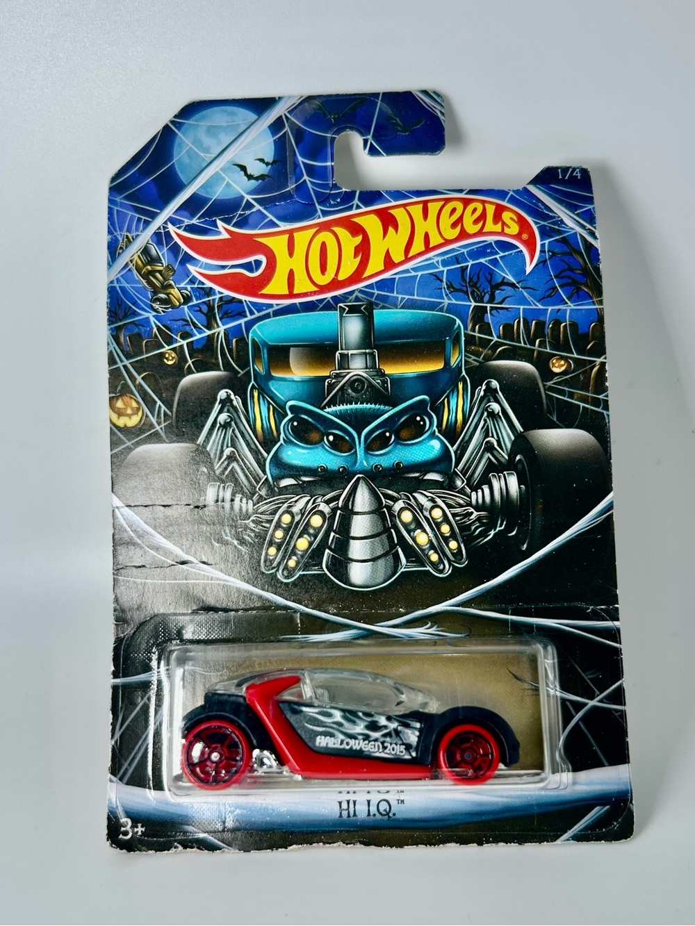 2015 Hot Wheels Happy Halloween HI IQ Red & Black 1/4 Chrome Skull/Flames Kmart